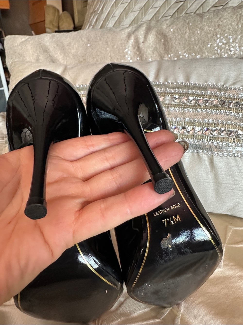 Charles Jourdan Black Patent Pointed-Toe Stiletto Pumps with Red Lining - Picture 6 of 11